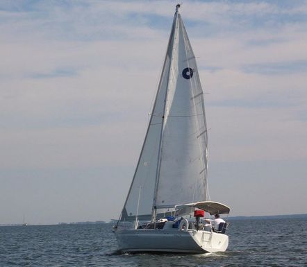 sailboat underway